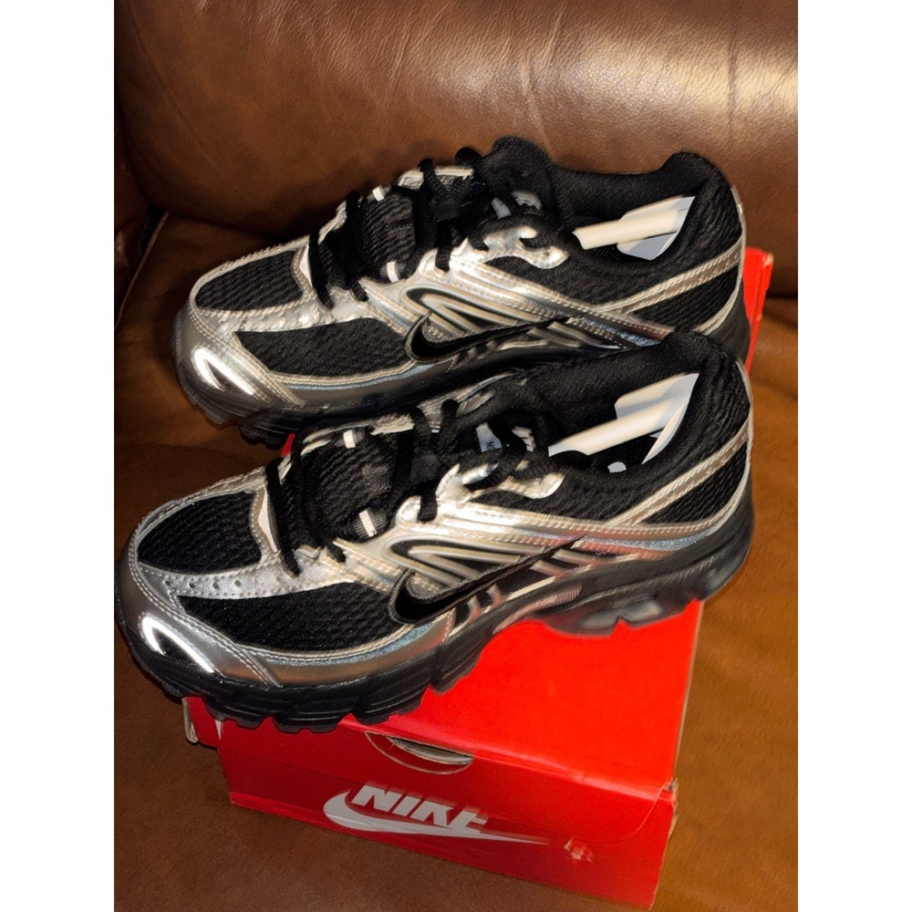Nike Air Max Moto 2K HQ2056-007 Sneaker Womens 6 Black Metallic Silver Athletic